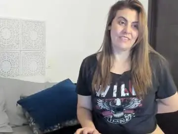 Chaturbate Live Sex Cam of maxzy_star