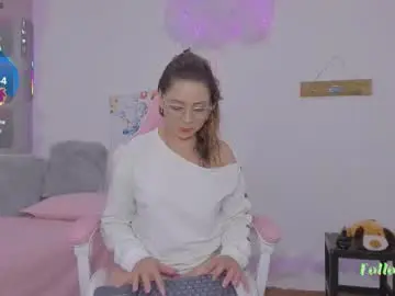 Chaturbate Adult Video Chat of milfaaura