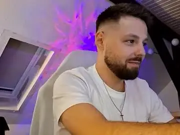 satyraura from chaturbate