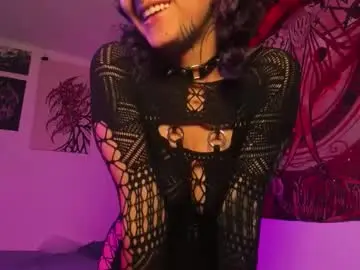 Chaturbate Adult Video Chat of glitch_doll