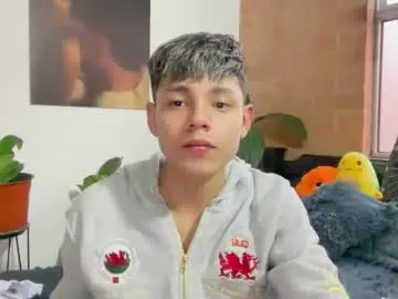 Chaturbate Live Porn of andy_belier