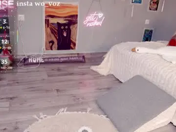 Chaturbate Live Sex of careful_i_bite