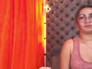 Chaturbate Sex Cam of luna021_1