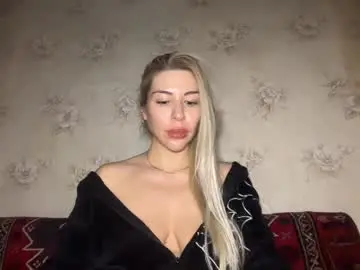 Chaturbate Live Sex Cam of luxsonyastar