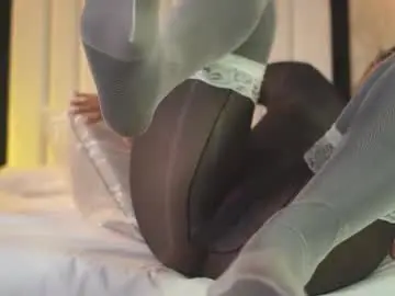 Chaturbate Live Porn of mia_coliin