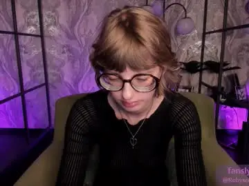 Chaturbate Live Sex Cam of rubytwinkle