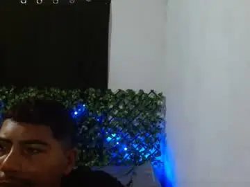 Chaturbate Free Porn Cam of master_juju1924