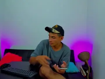 Chaturbate Sex Cam of max_wild01