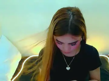 Chaturbate Sex Cam of mikhayla_and_zeus_room