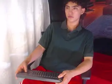 Chaturbate Watch Live Sex Cams of romeomillerr