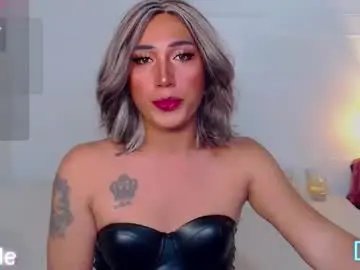 Chaturbate Live Porn of carmella_romance