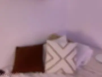 Chaturbate Free Porn Cam of evelyn__16