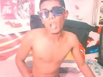 Chaturbate Live Porn of indianthuggin