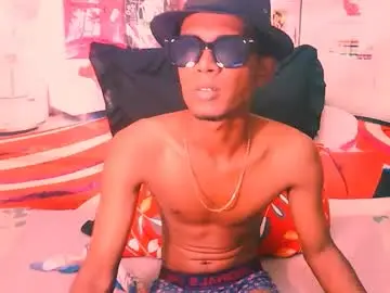 Chaturbate Best live sex cam show of indianthuggin