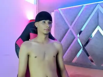 Chaturbate Free Porn Cam of kenix_777