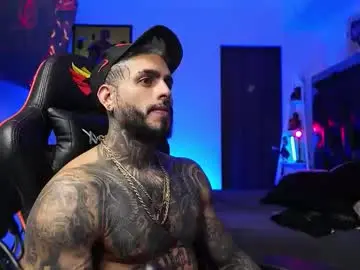 Chaturbate Best live sex cam show of logan_hugh8