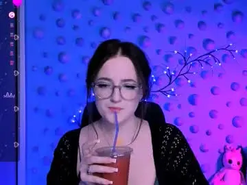 Chaturbate Live Sex Cam of luna_berryy