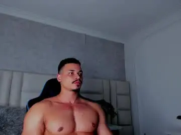 Chaturbate Free Porn Cam of michael_reinolds