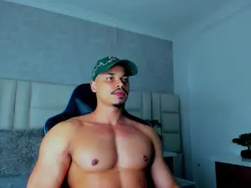 Chaturbate Best live sex cam show of michael_reinolds