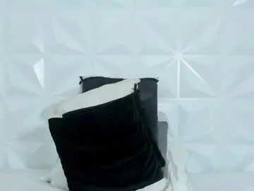 Chaturbate Adult Video Chat of martina_lopezz1