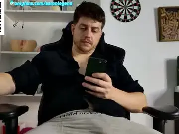Chaturbate Sex Chat of aaronlegend