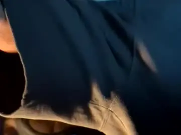 Chaturbate Live Sex Cam of frenchymontreal