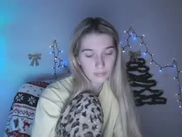 Chaturbate Live Sex Cam of honeyveil