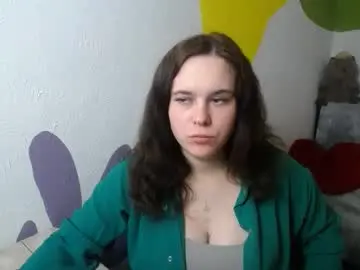 Chaturbate Live Sex Cam of shy_lil
