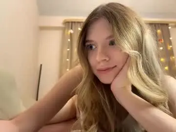 Chaturbate Live Sex Cam of chloe_show