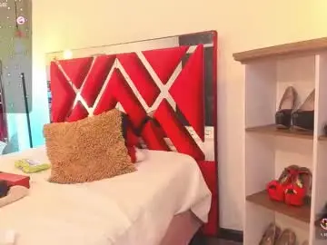 emma_jewl from chaturbate