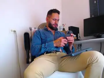 Chaturbate Live Sex of esteban7984068