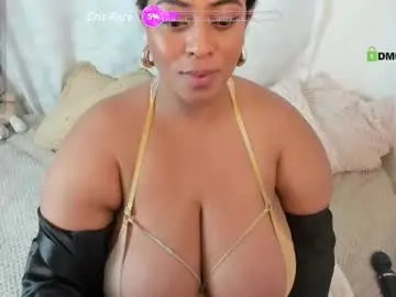 Chaturbate Live Sex of hallestrawberry69