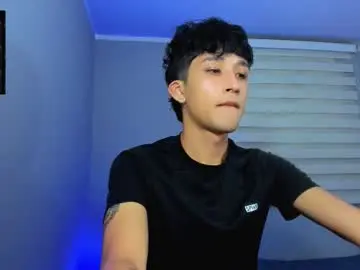 Chaturbate Sex Chat of guy_veryhot1