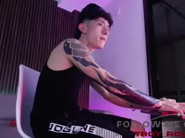 Chaturbate Sex Chat of troy_rouge