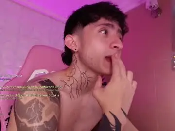 Chaturbate Sex Cam of troy_rouge