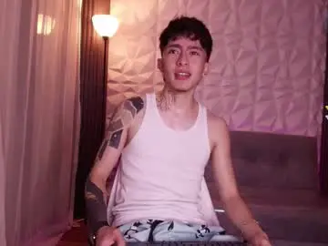 Chaturbate Sex Cam of troy_rouge