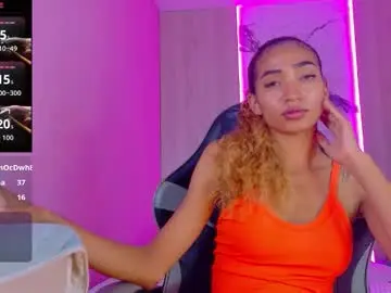 Chaturbate Nude Webcam of charlotte_love10