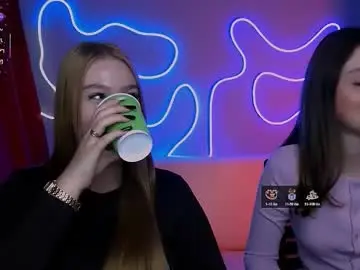 Chaturbate Live Sex Cam of playful_sophie