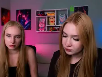 Chaturbate Live Sex Cam of playful_sophie