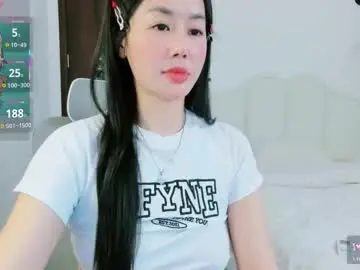 Chaturbate Nude Webcam of strawberry_loveee