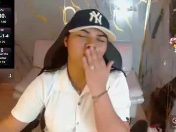 Chaturbate Watch Live Sex Cams of valeri_harpers4