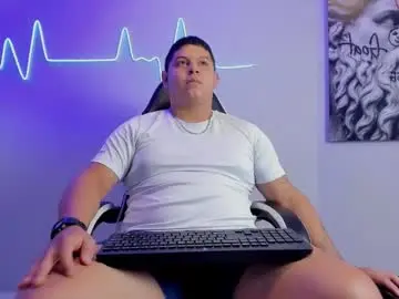 Chaturbate Free Porn Cam of maximussteel_