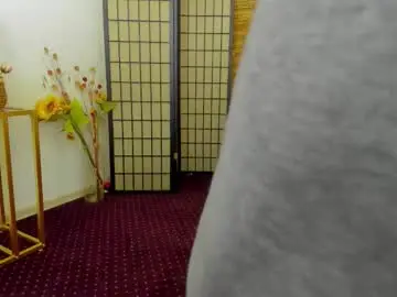 Chaturbate Live Sex Cam of aisharouhi