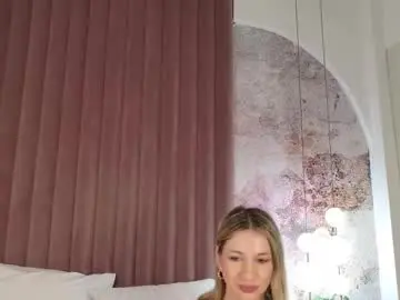 Chaturbate Watch Live Sex Cams of ariaheart_