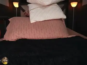 Chaturbate Watch Live Sex Cams of emilyjhonson_1