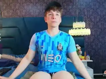 Chaturbate Live Sex Cam of femboy_max