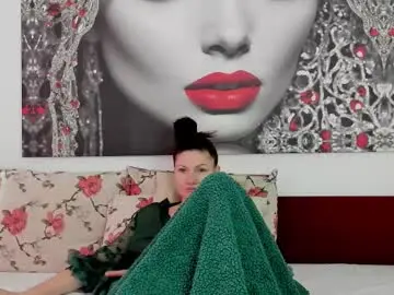 Chaturbate Adult Video Chat of illegalbeauty87