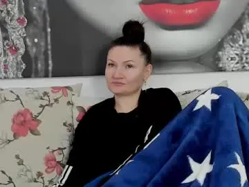 Chaturbate Watch Live Sex Cams of illegalbeauty87