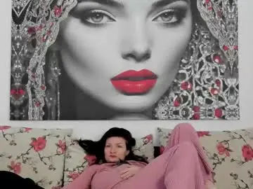 Chaturbate Free Porn Cam of illegalbeauty87