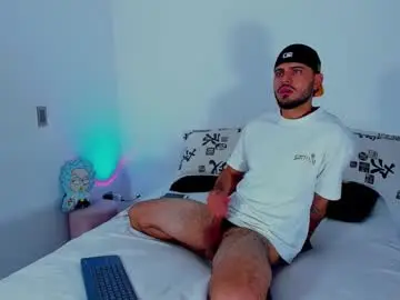 Chaturbate Adult Video Chat of mike__horny